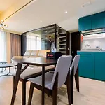Nice And Elegant 1Br At The Kensington Royal Suites Apartment By Travelio