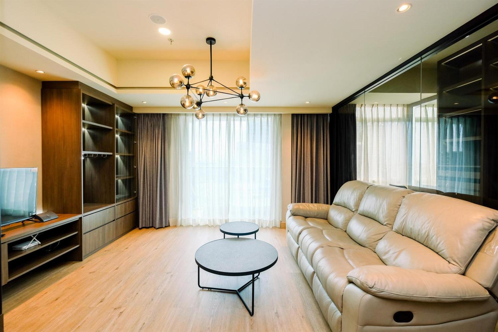 Apartemen And Elegant 1br At The Kensington Royal By Travelio