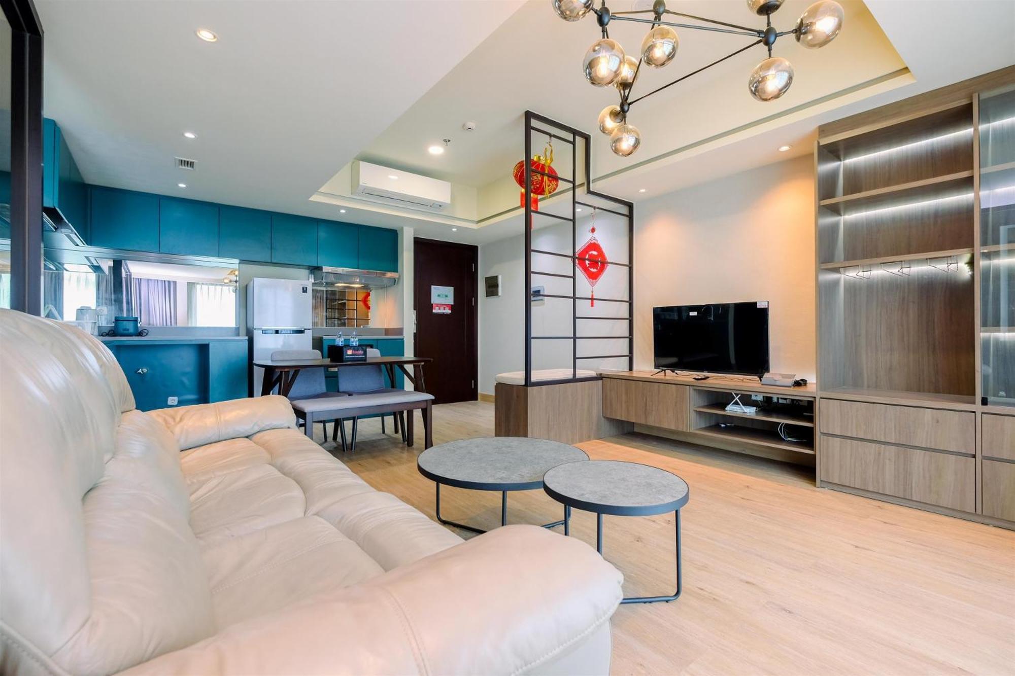 And Elegant 1br At The Kensington Royal By Travelio Apartemen Jakarta